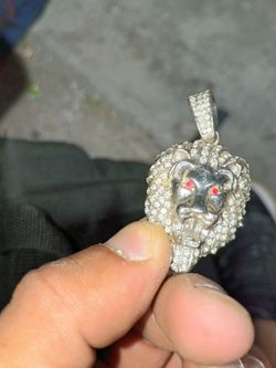 Iced Out Lion Head Pendant