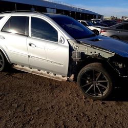 2008 Mercedes ML63 Amg PART OUT