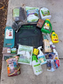 Vivosun Heat Mat & Garden Essentials bundle
