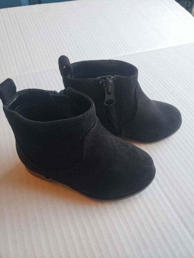 Cat & Jack Toddler Girl’s Black Zipper Bootie Shoes Sz 8W NEW