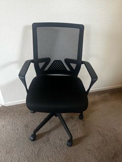 Black Mesh Mid-Back Office Chair