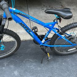 Huffy Blue Extent Kilo Shimano Equipped Blue Bicycle Bike Broken Wheel