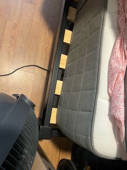 Queen size bed frame & mattress