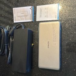 Anker 563 USB-C Docking Station 10-in-1 Excellent Condition 