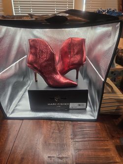 Marc Fisher Ltd. Haylian2 Size 7.5