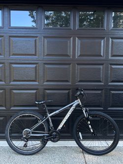 Diamondback Apex Mountain Bike 27.5”
