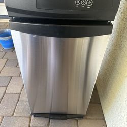Whirlpool Trash Compactor