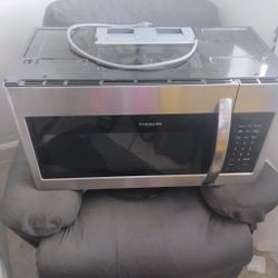 Frigidaire Over-The-Range Microwave(Hanging)