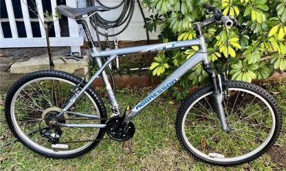 GT AGGESSOR men’s mountain bike