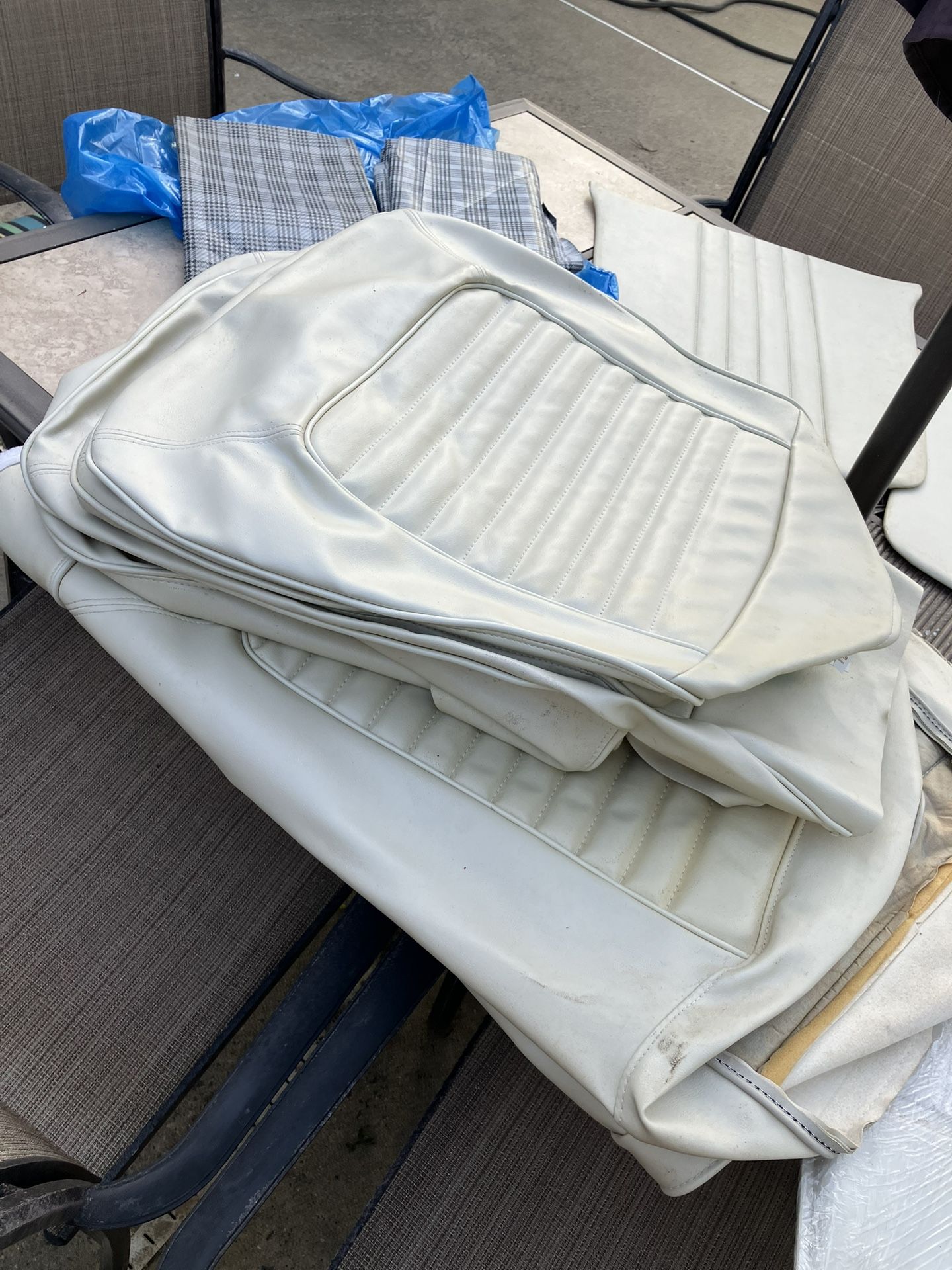 Complete set plus more NOS 1964-66 FORD MUSTANG FASTBACK DELUXE PONY WHITE SEAT UPHOLSTERY FULL FRONT & REAR and door panels rear panel and more