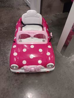 Toy car