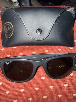 Ray-Ban Polarized Wayfarer Sunglasses with Case