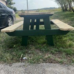 Picnic Table 