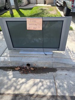 Free tv not smart tv but works