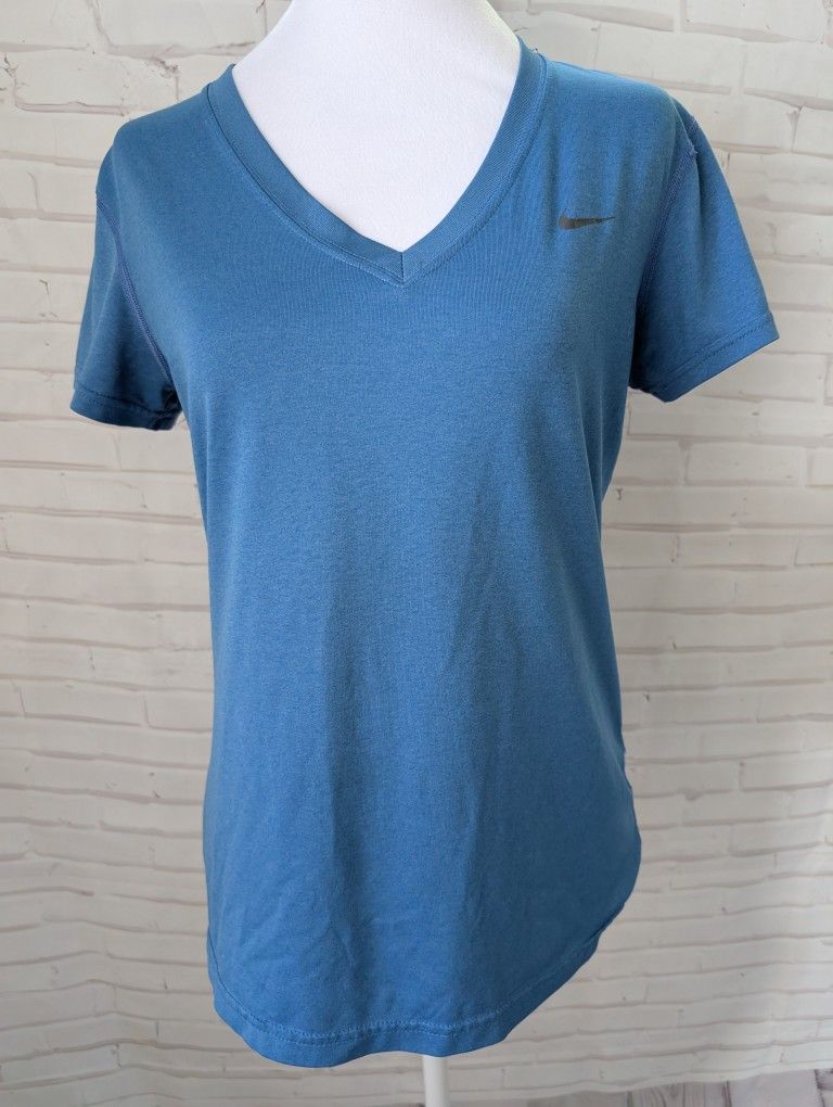Nike Dri-Fit T-shirt Women's Size M