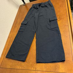 Zara Black Cargo Pants Size 10 NWOT