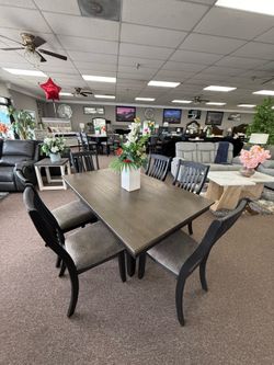 7 PC DINING TABLE