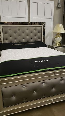 Queen size bed