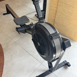 Concept 2 row erg rower with pm5 module