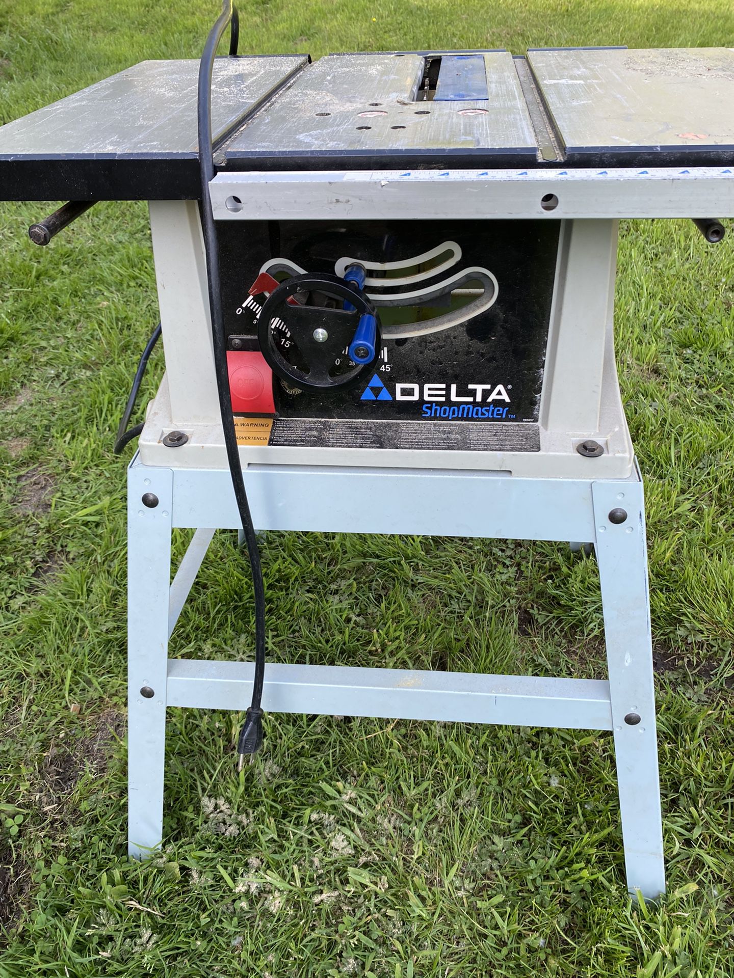 DELTA table Saw