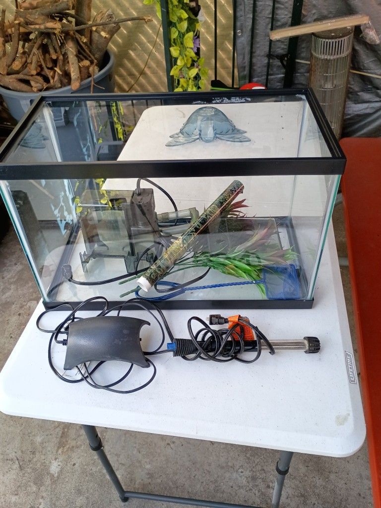 FISH TANK