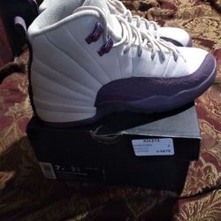 Size 7y Jordan Retro 12