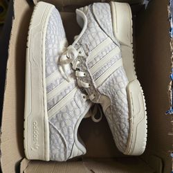 Adidas Rivalry Low Sz 9.5 Men