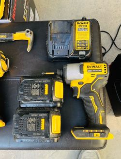 DEWALT XR 20-volt max 1/4-in Brushless Cordless Impact Driver