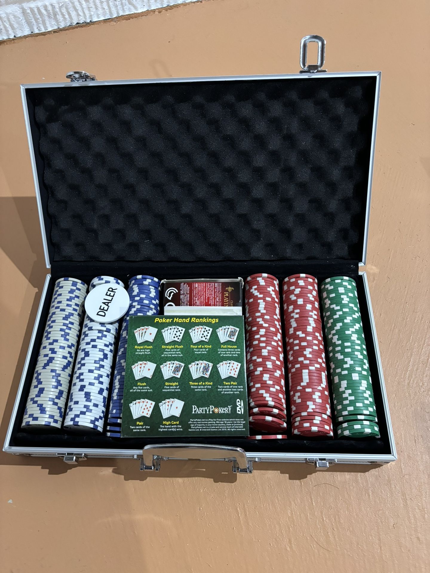 300Pcs Numbered Poker Chips Set for Texas Holdem