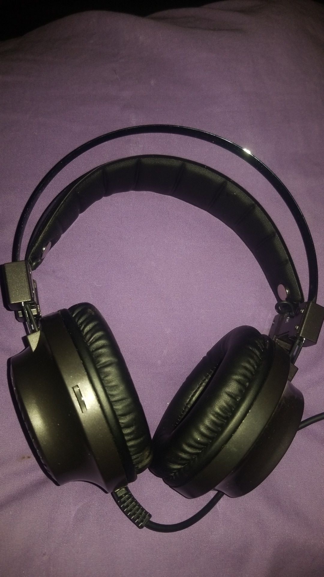 Gaming headphones