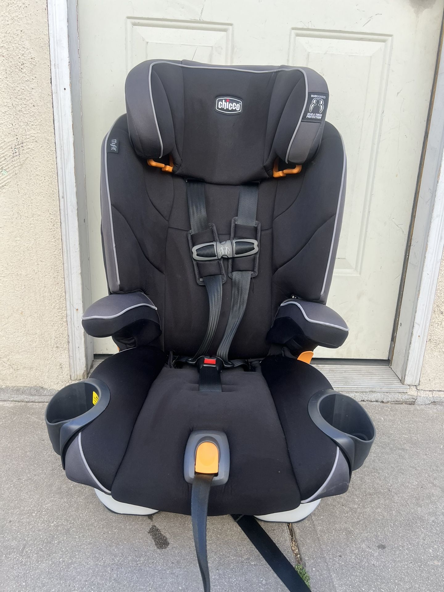 CHICCO MYFIT BOOSTER CAR SEAT
