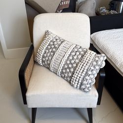 Accent chair