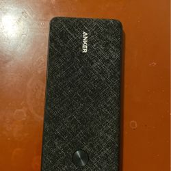 Anker  And Mophie Battery Pack 