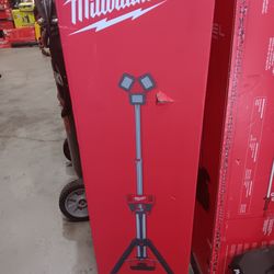 Milwaukee M18 CORDLESS trípode flash Light Tool-Only