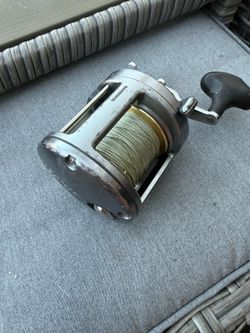 Shimano Tekota 700 4 bearings - round conventional reel