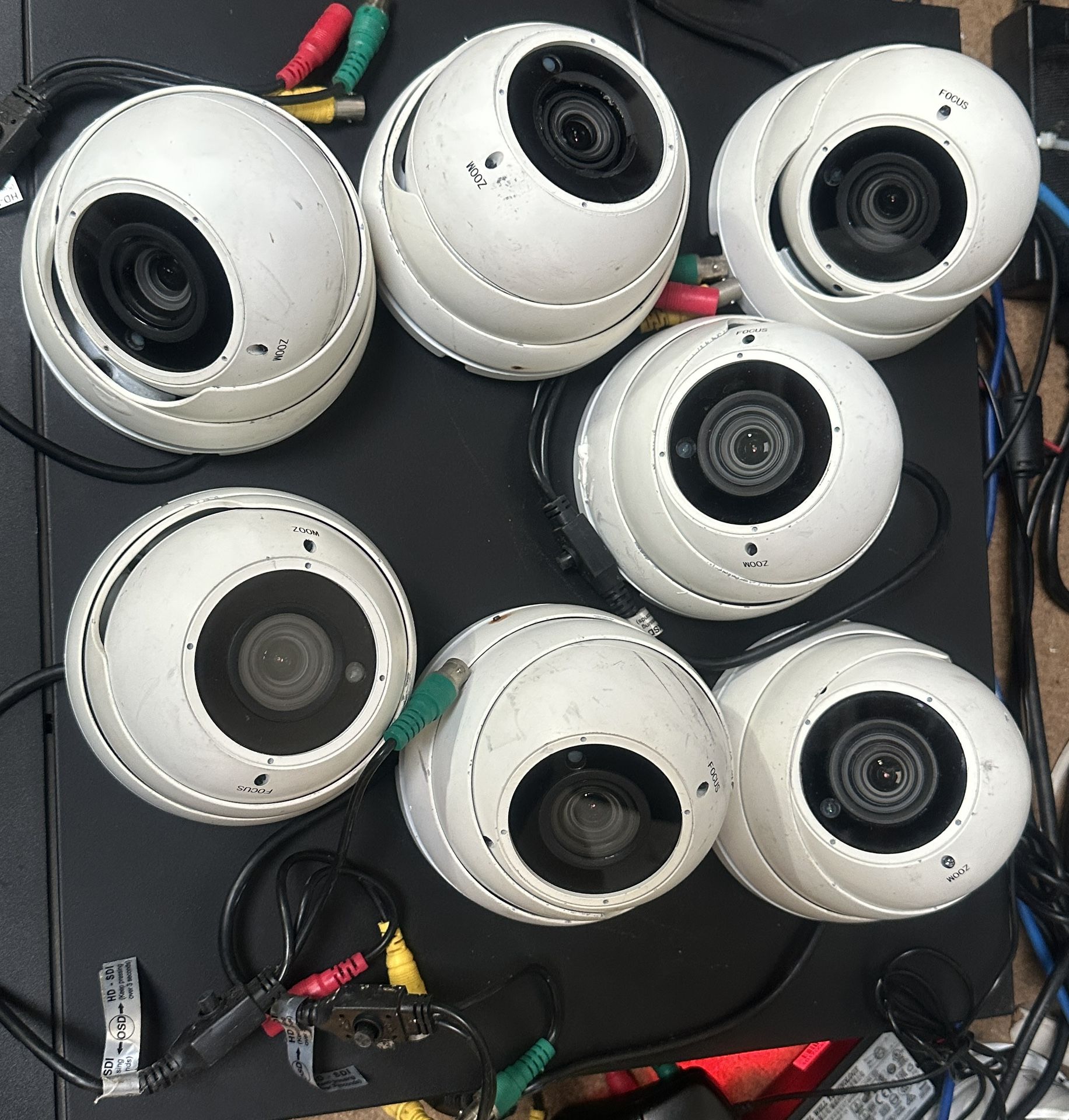 16 ch HD SDI DVR W/7 HD -SDI Cameras 