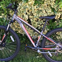 Specialized HotRock Excellent Condition Shimano Components 