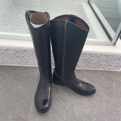 Women’s New Boots Frye Size 7