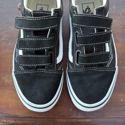 Women’s Vans 7.0 Or Men’s 5.5 