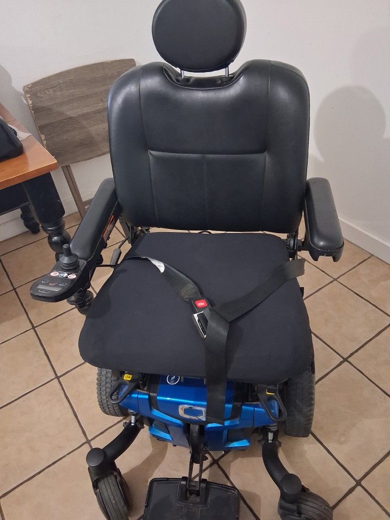 Electric HEAVY DUTY Wheelchair