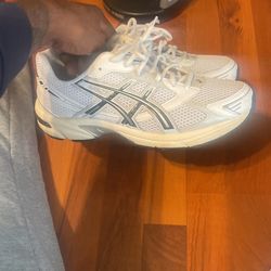 ASICS