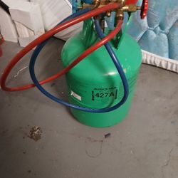 New 25lb Cylinder of R427a
