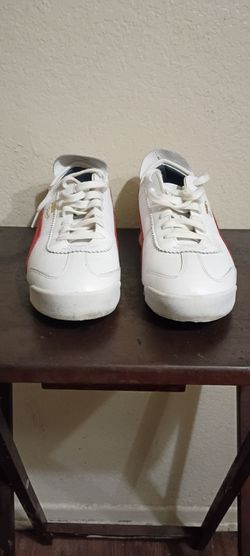 Puma Mens White Leather Lifestyle Sneakers Shoes Size 11