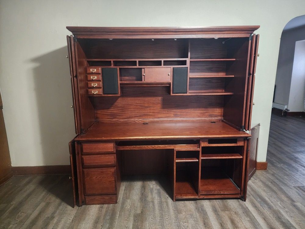 Wood Computer Desk With Hutch Top 