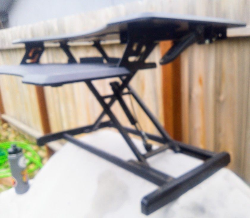 Fezibo Adjustable Portable Slim Desk Riser