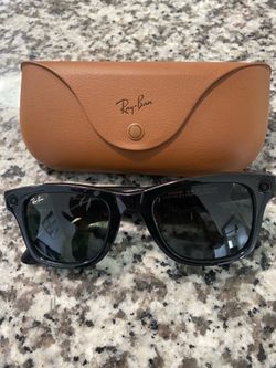 Black Ray Band Shades with the Charging Case