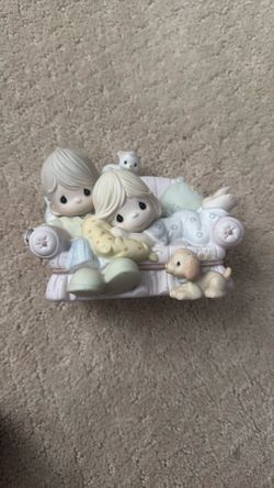 Precious Moments-“together Is The Nicest Place To Be”