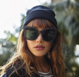 Quay Australia I't My Way Sunglasses Cat Eye Eyewear Black Smoke Lens Oversized