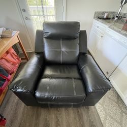 Recliner / Lounge Chair