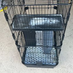 Animal Cage !! Rabbit-Bird-Guinea Pig—- 25x17x38 In Great Condition Very Sturdy For Birds, Or Other Animals — On Wheels 🛞 two Front Openings. 